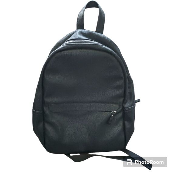 Steve Madden Faux Leather Black Backpack - Picture 1 of 7